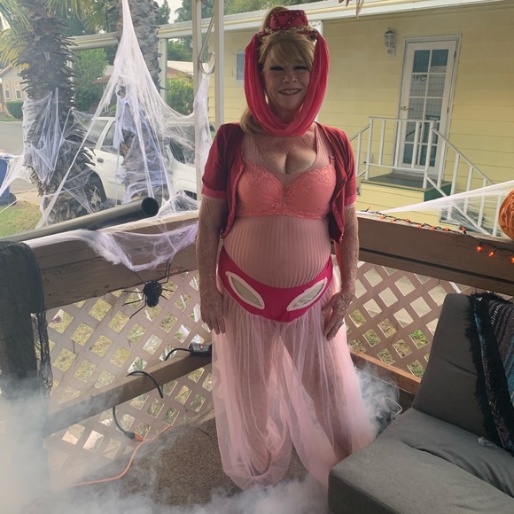 Meet your posher - Picture 8 of 16